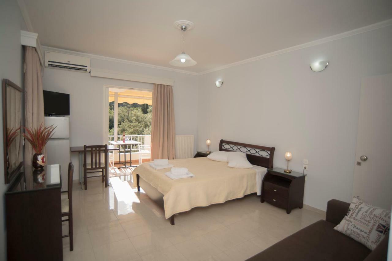 Margarita Apartments Nikiana Esterno foto
